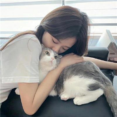 橙色女孩